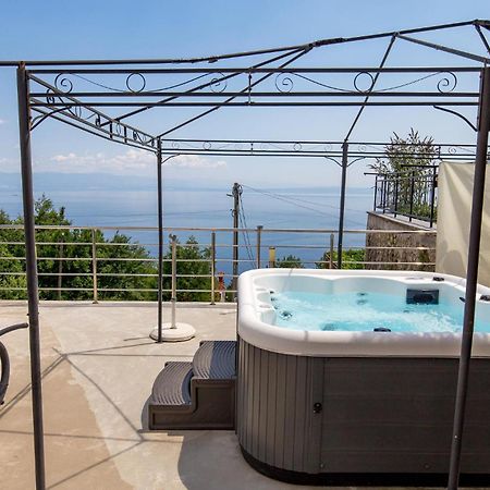Stunning Apartment In Moscenicka Draga Ngoại thất bức ảnh